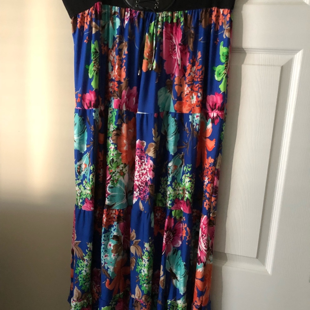 Skit - Picture 2 of 4